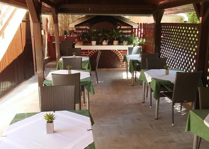 Bed and breakfast Pansion Maria 3*