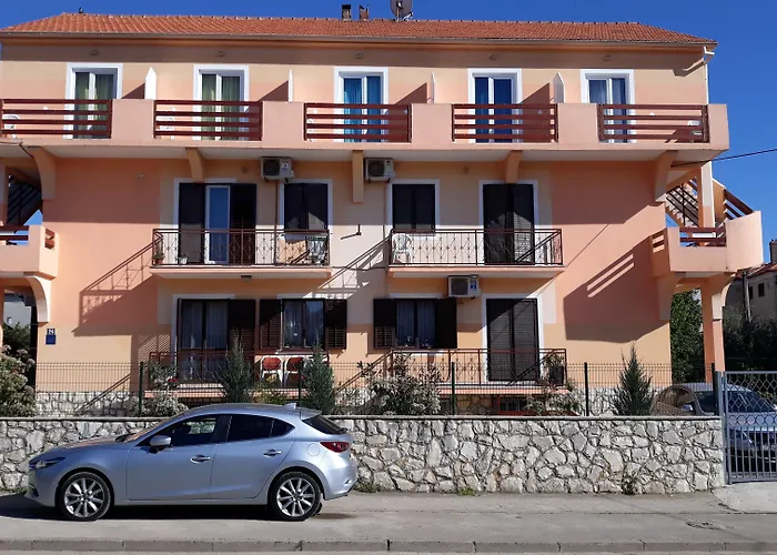 Bed and breakfast Pansion Maria 3*