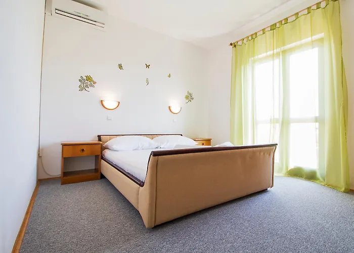 Bed and breakfast Pansion Maria 3*