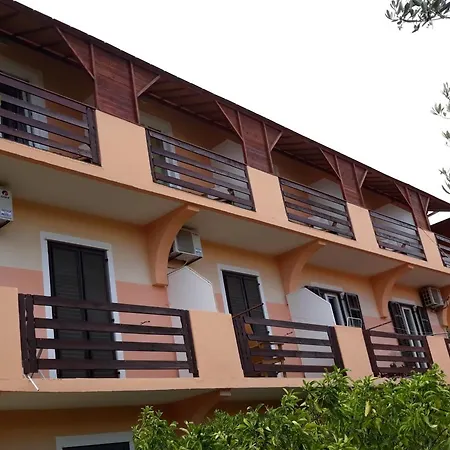 Pansion Maria Bed & Breakfast 3*