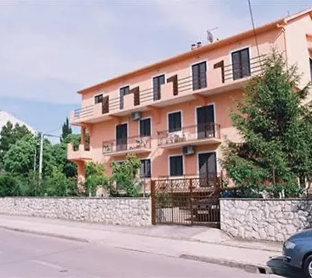 玛丽亚膳食公寓 扎达尔