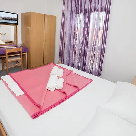 玛丽亚膳食公寓 3*