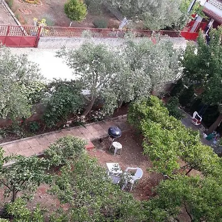 Pansion Maria לינה וארוחת בוקר